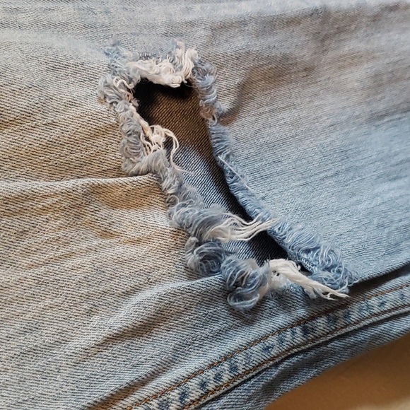 GUC Free People Distressed Jeans, Size 26 - Picture 7 of 9